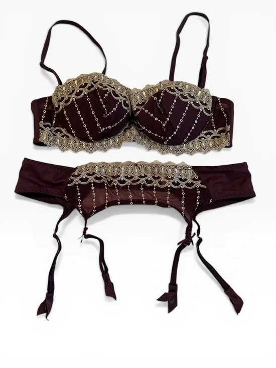 Fredericks of Hollywood Lingerie Set XL Burgundy Gold Bustier Bra Garter Belt - Picture 1 of 8